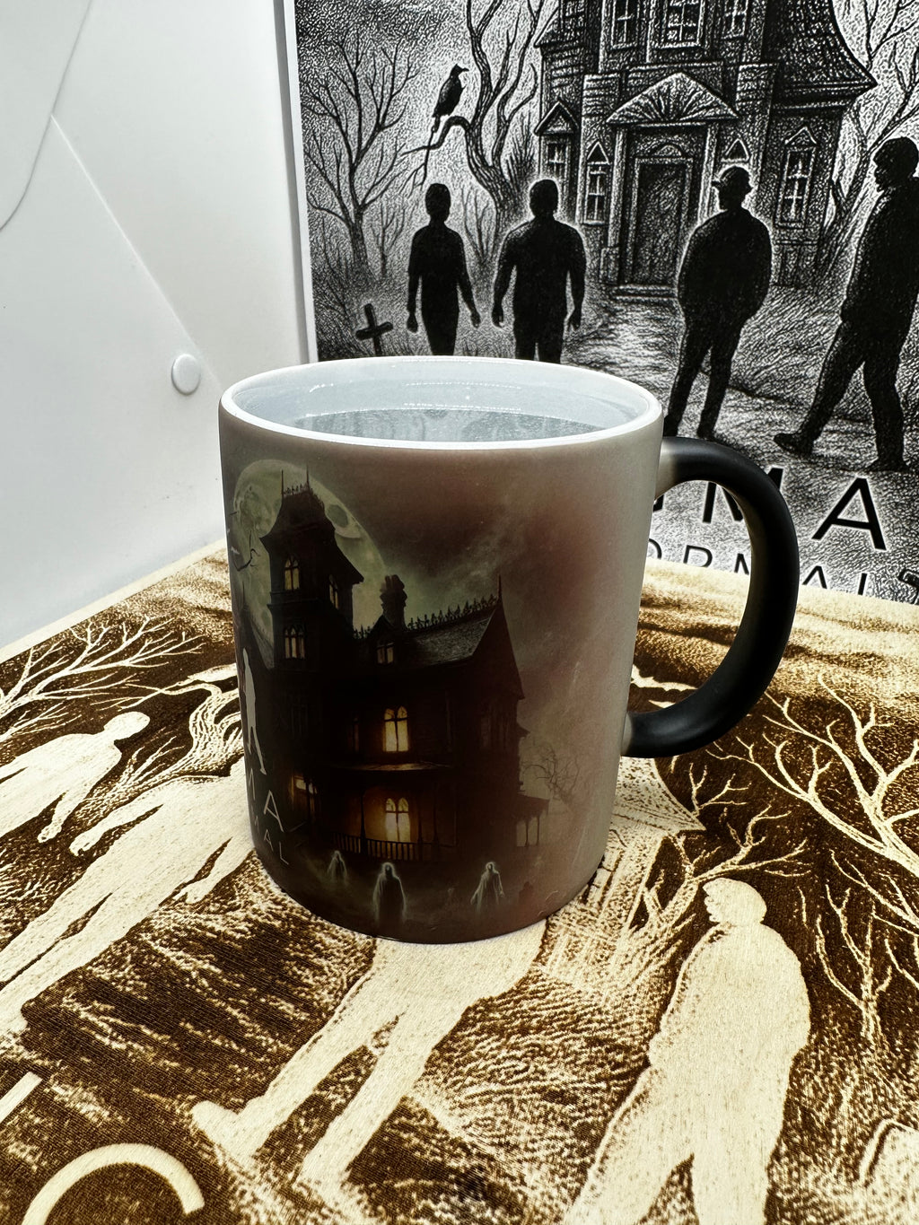 Le Mug Enigma : Les Veilleurs de la Nuit