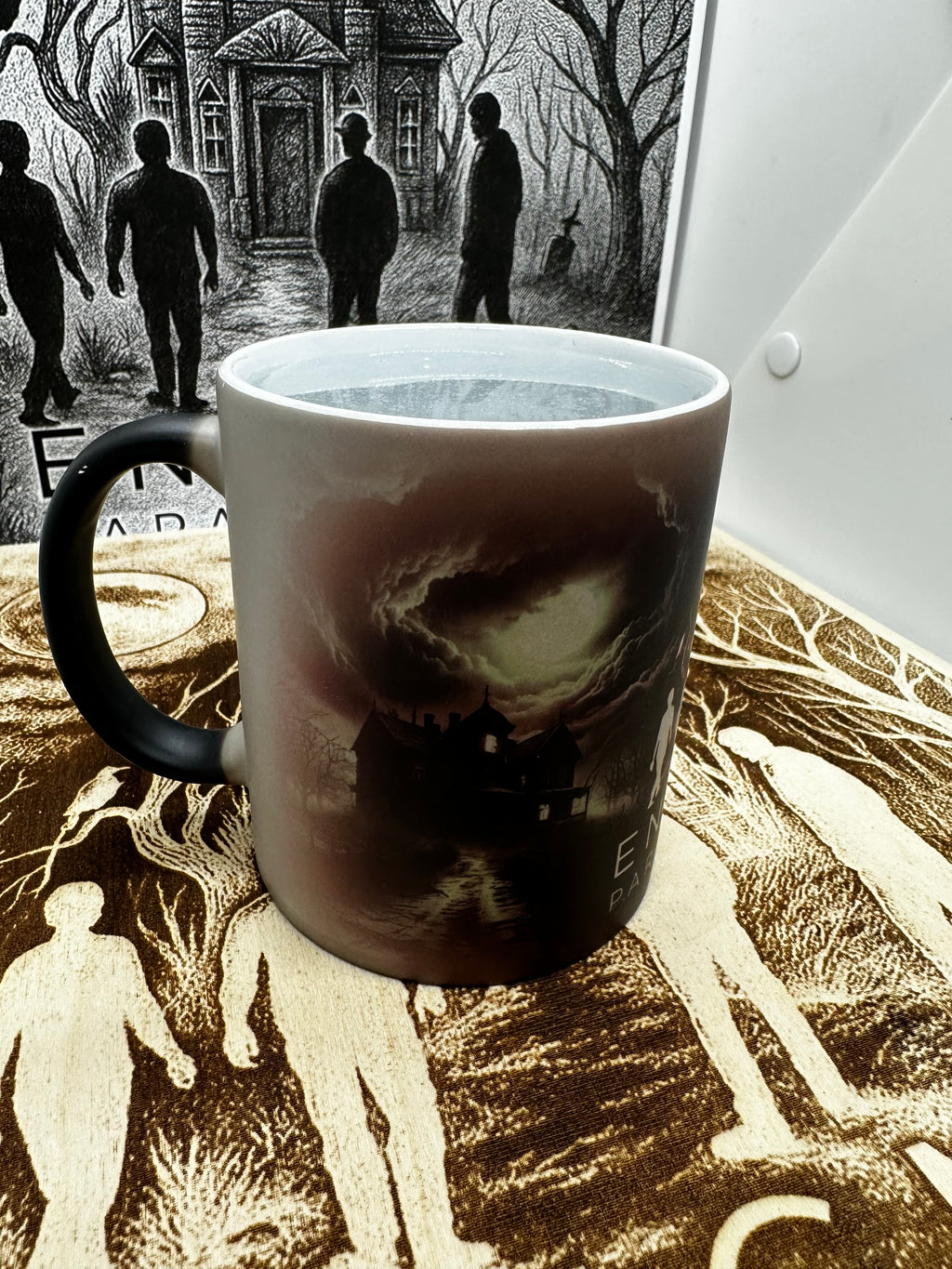 Le Mug Enigma : Les Veilleurs de la Nuit