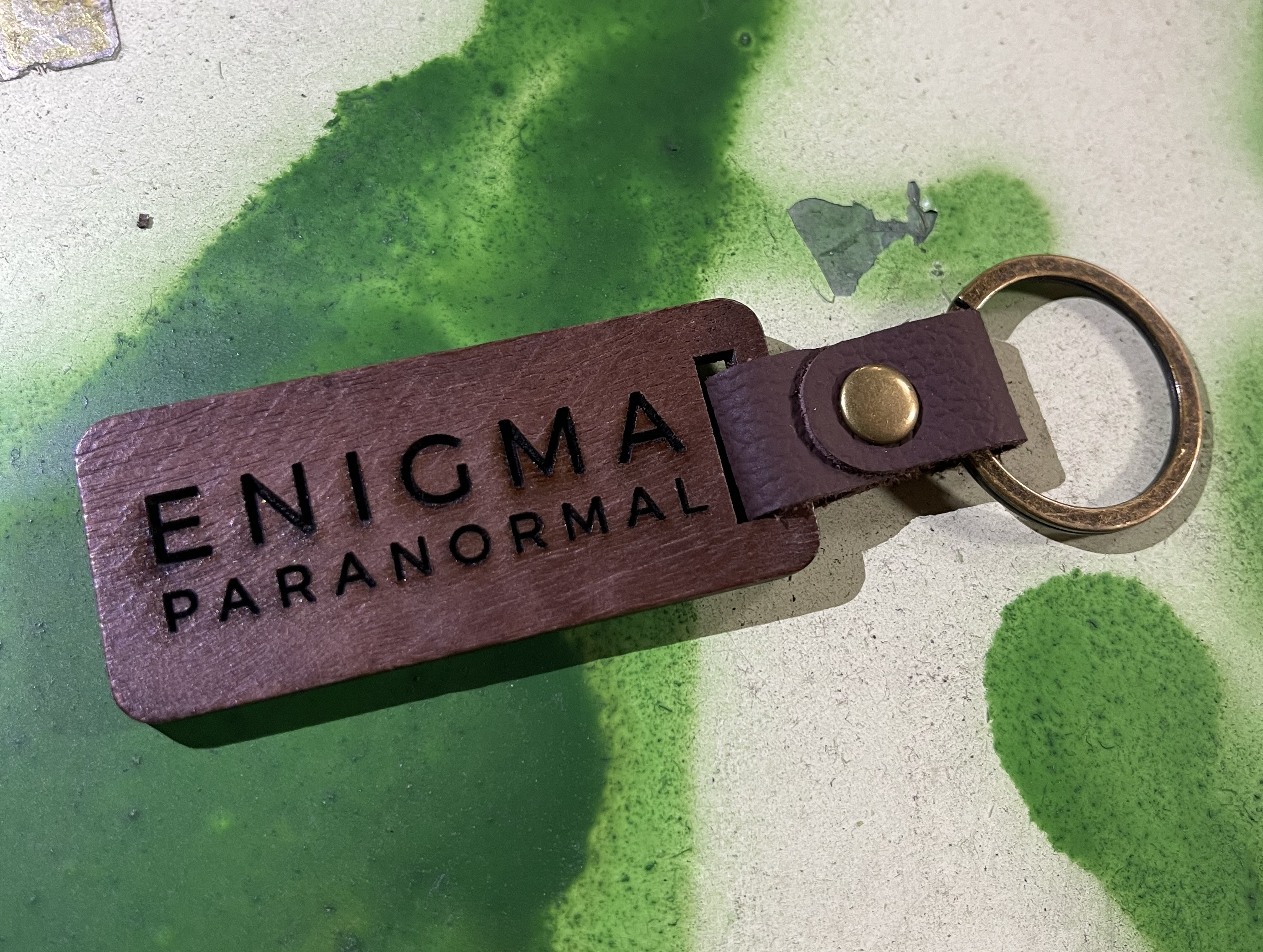 Porte-clé Enigma Paranormal