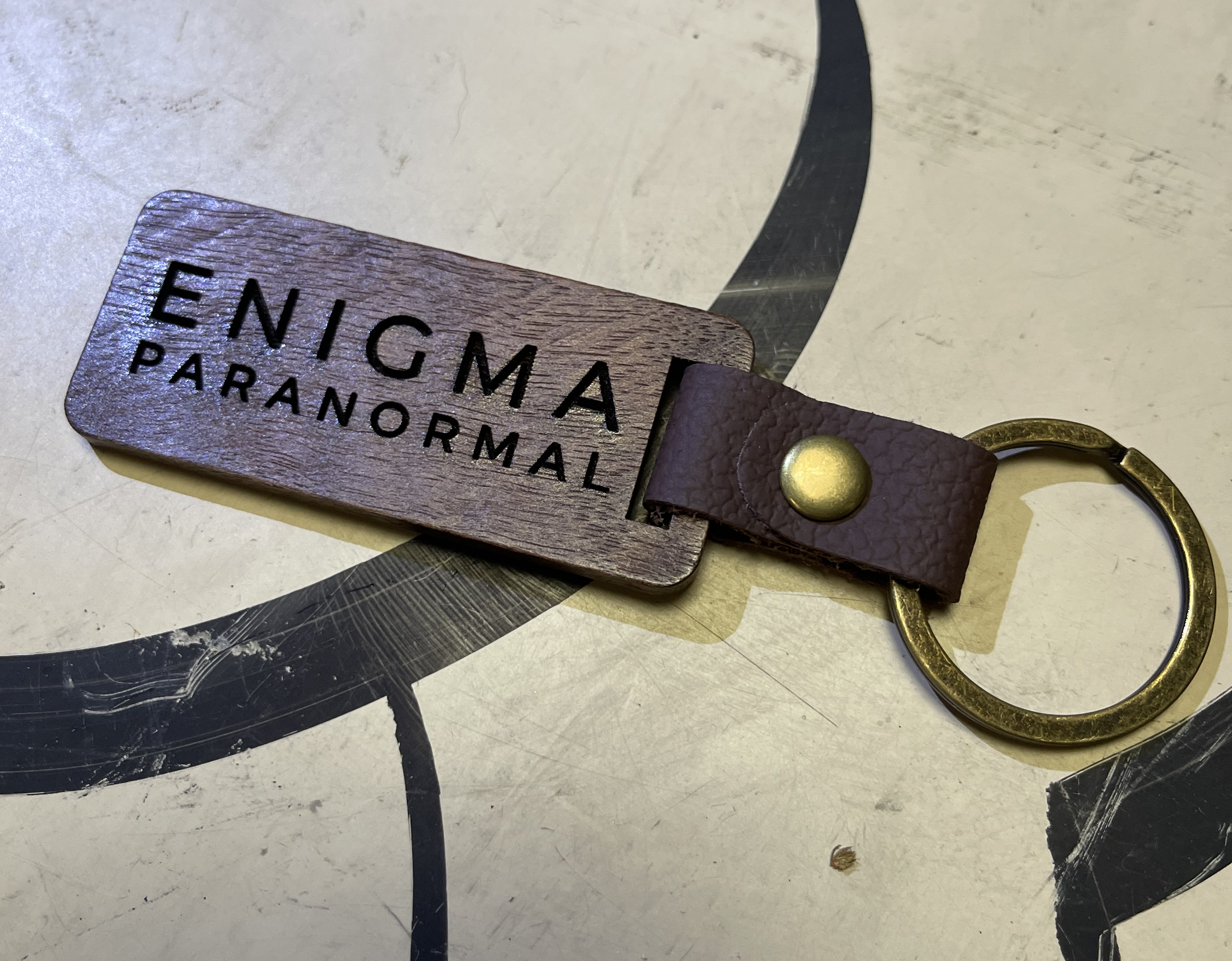 Porte-clé Enigma Paranormal